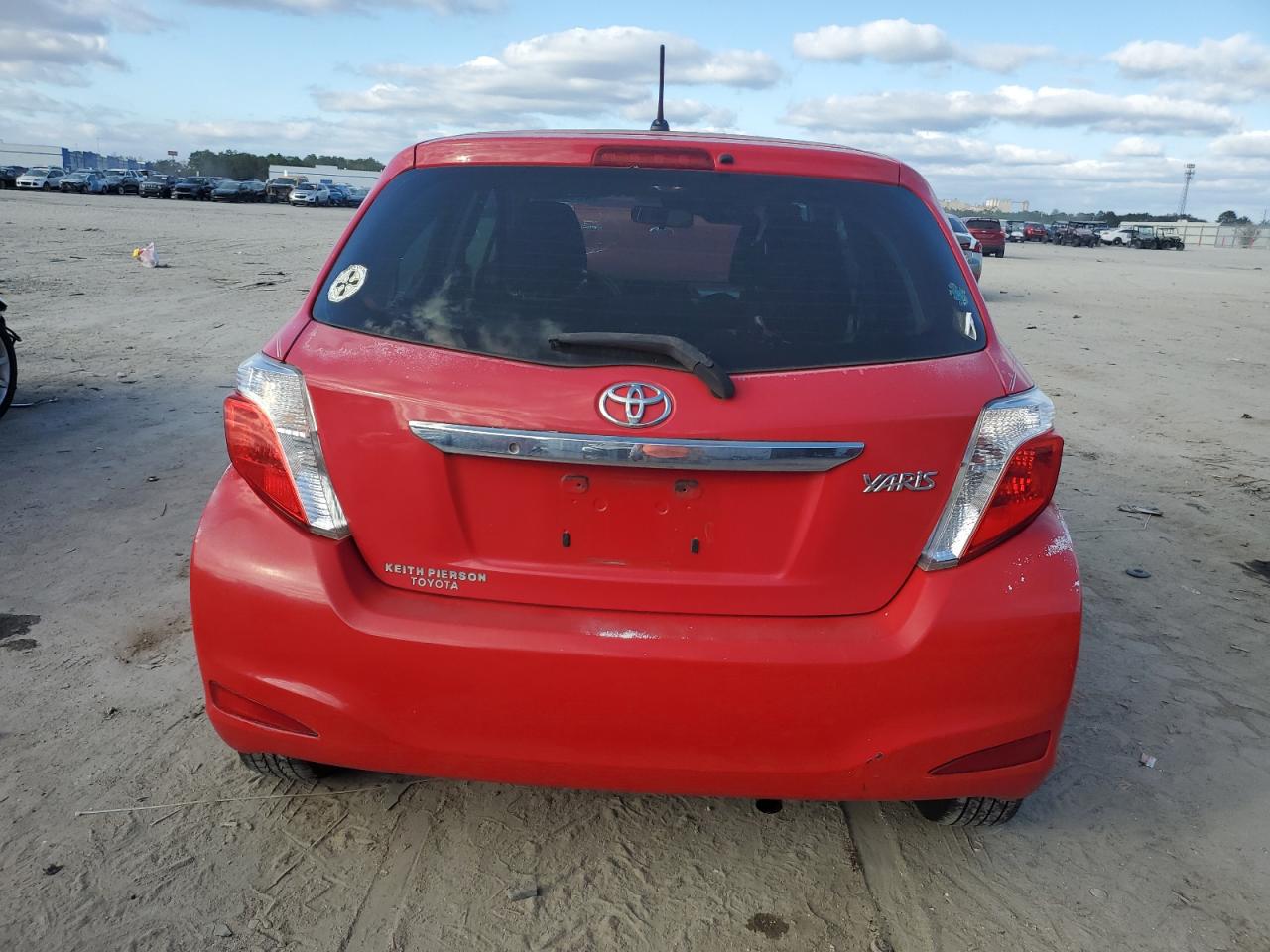 2012 Toyota Yaris - Image 6