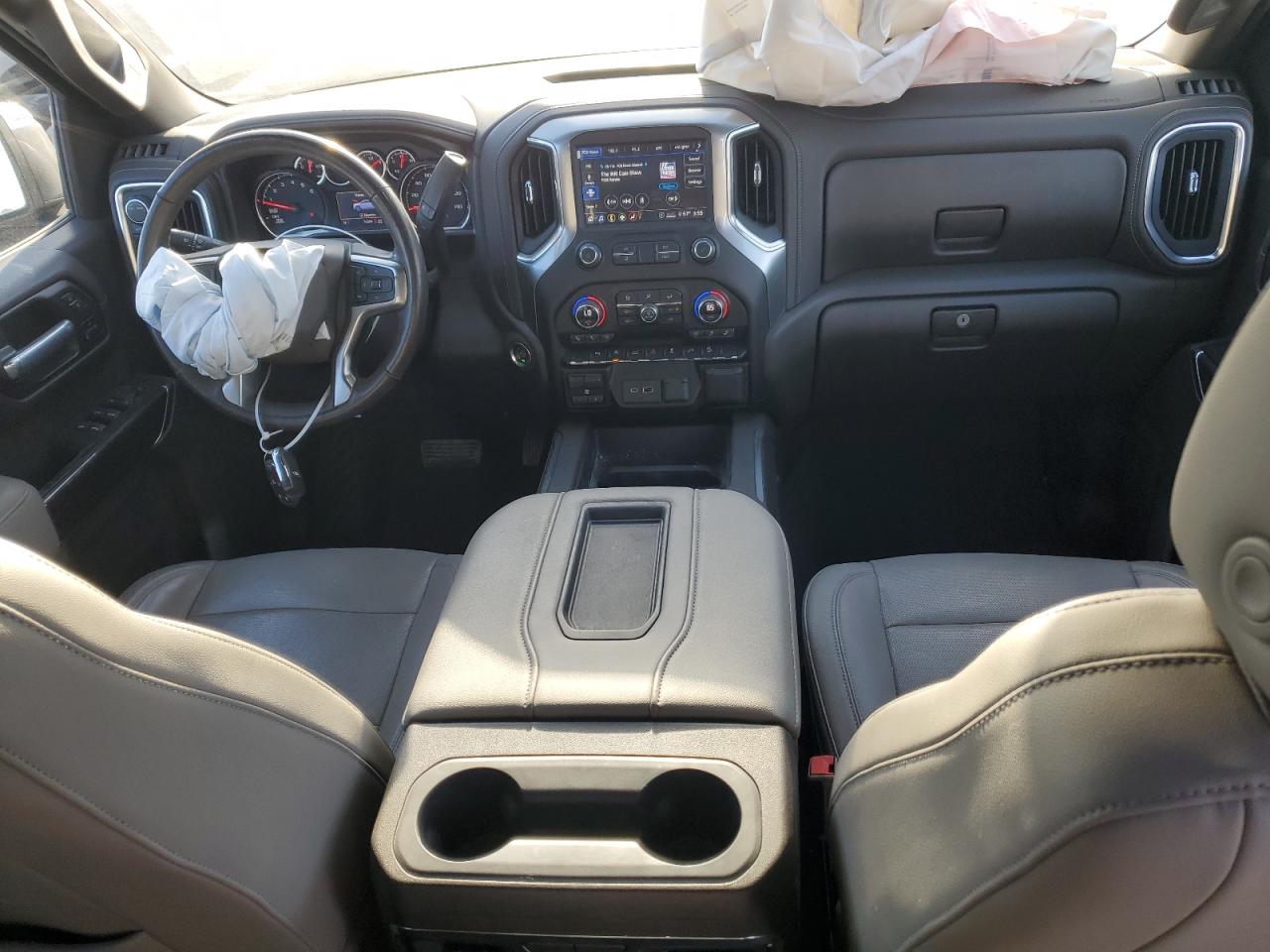2020 Chevrolet Silverado - Image 8