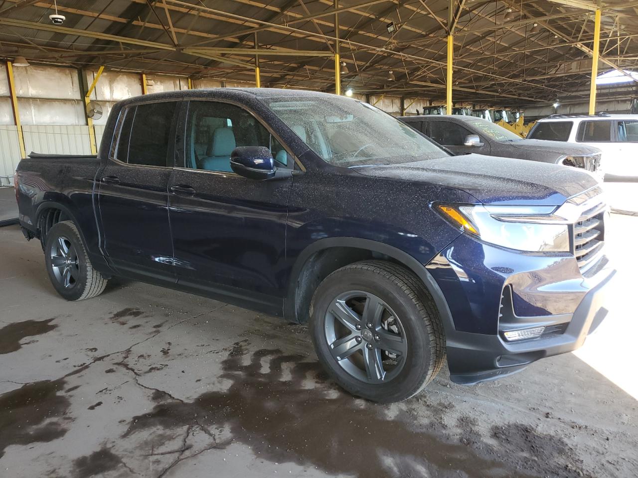 2022 Honda Ridgeline - Image 4