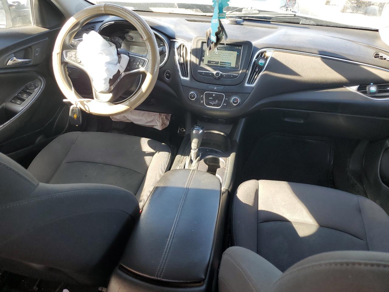 1G1ZE5ST0HF256136 CHEVROLET MALIBU 2017