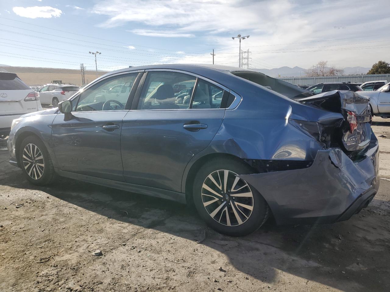2018 Subaru Legacy - Image 2