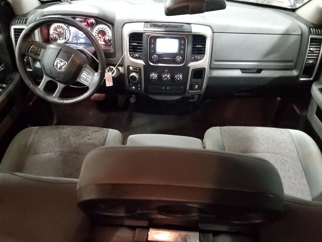 2014 RAM 1500 - Image 8