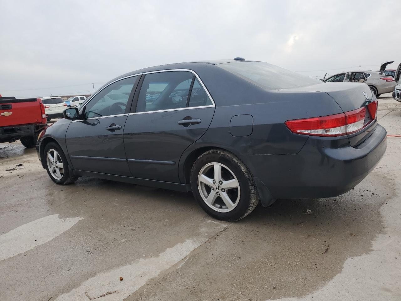 2004 Honda Accord - Image 2