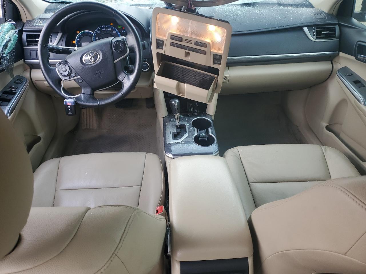 2014 Toyota Camry - Image 8