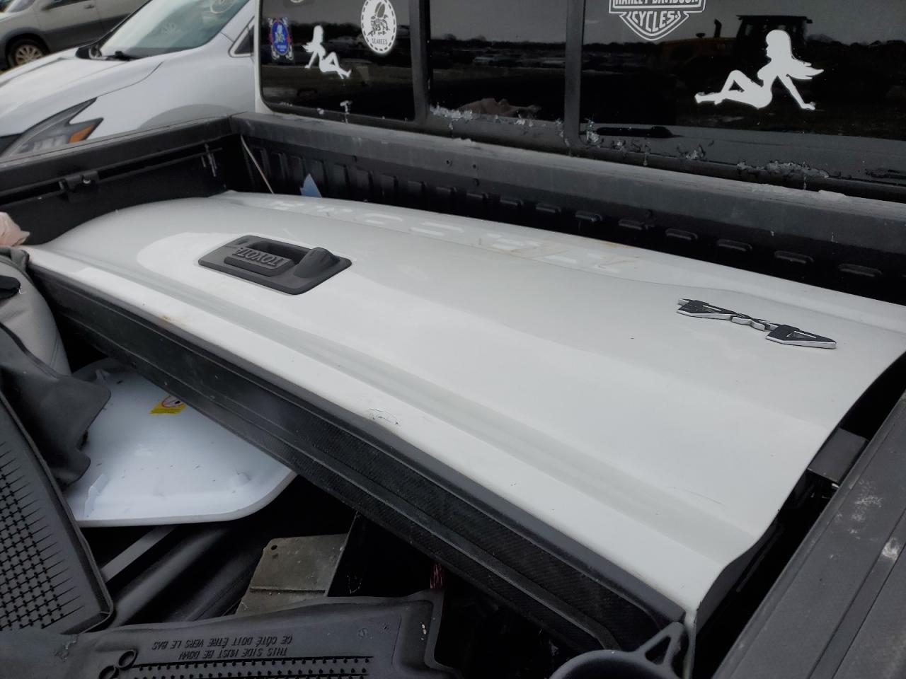 2016 Toyota Tacoma - Image 14