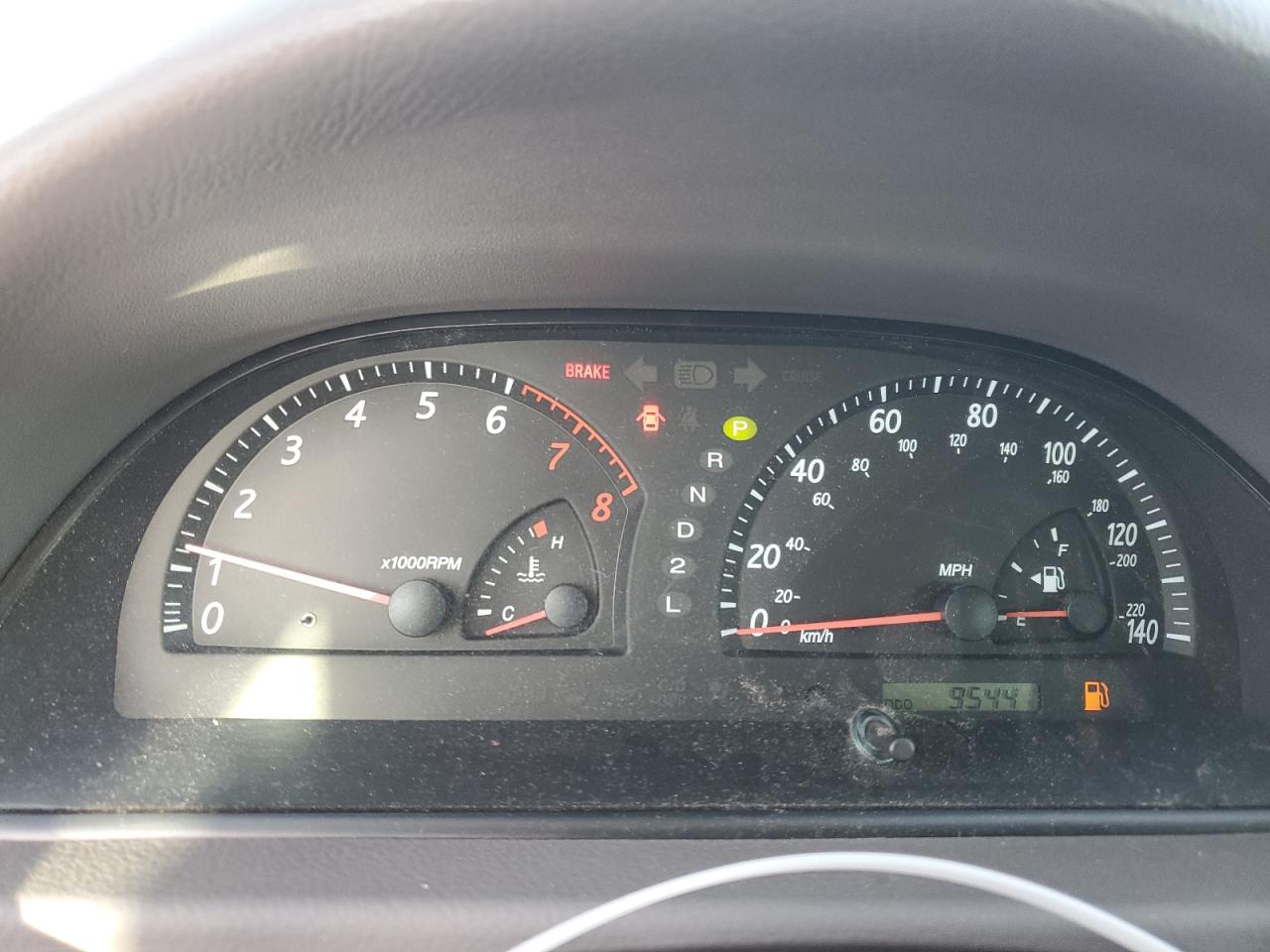 2004 Toyota Camry - Image 9