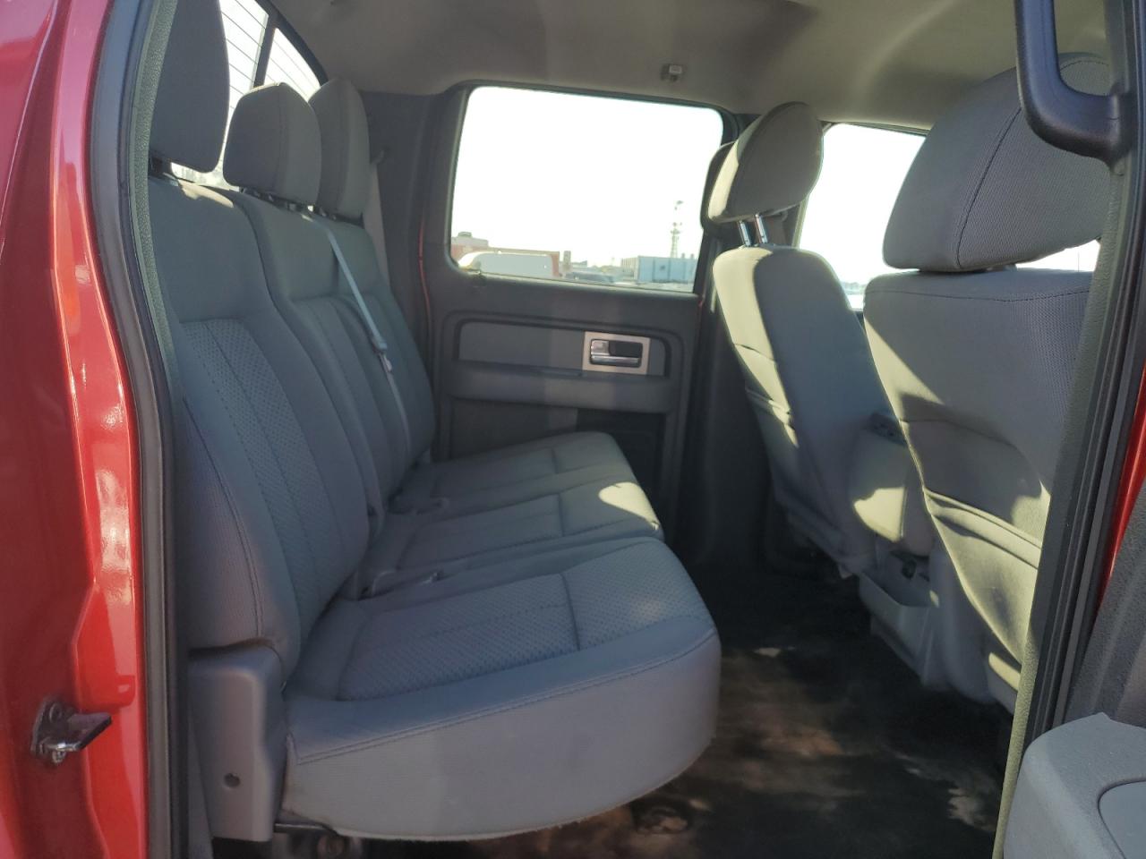 2011 Ford F-150 - Image 10