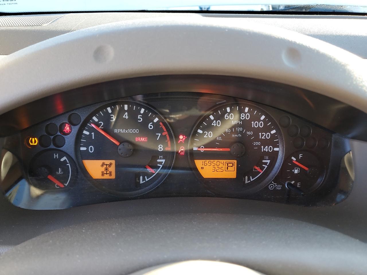 2012 Nissan Navara (Frontier) - Image 9