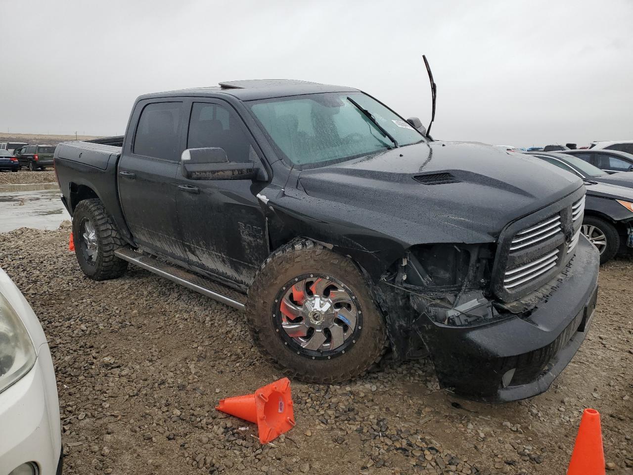 2016 RAM 1500 - Image 4