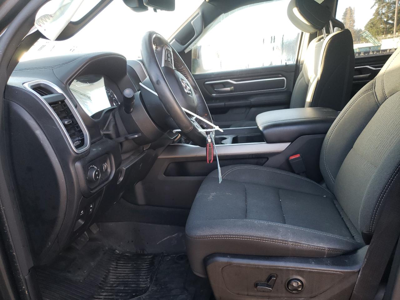 2021 RAM 1500 - Image 7