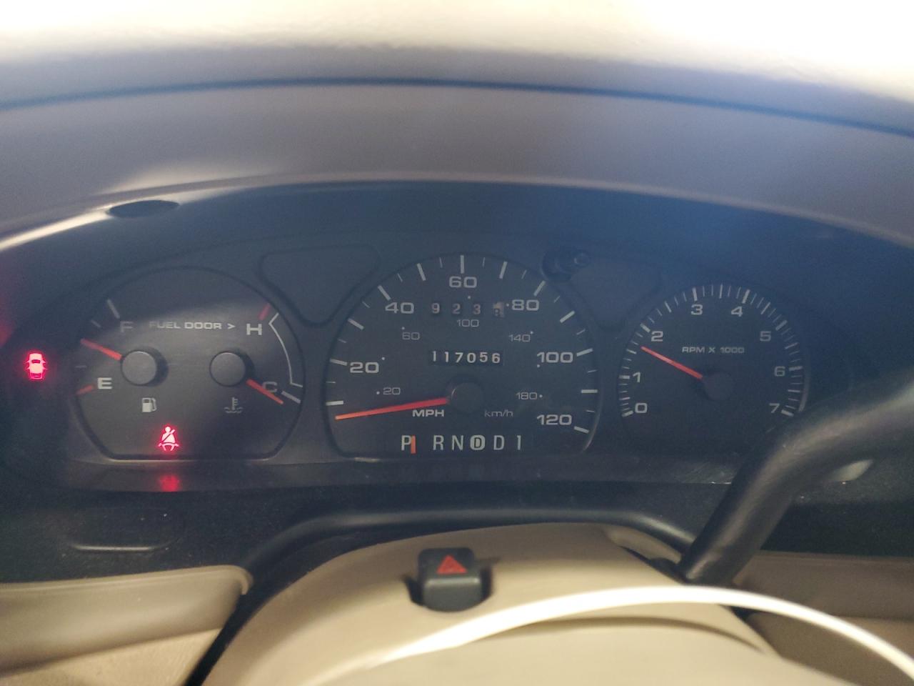 2003 Ford Taurus - Image 9