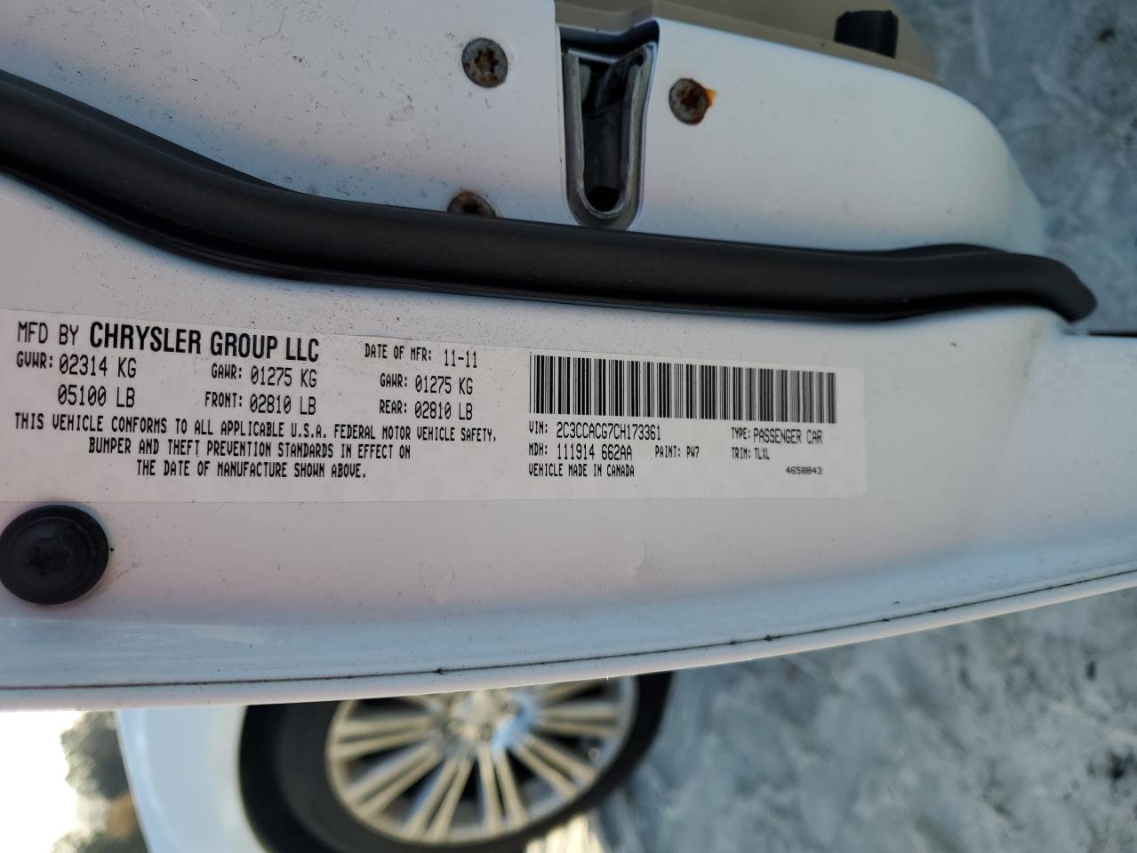 2012 Chrysler 300 - Image 14