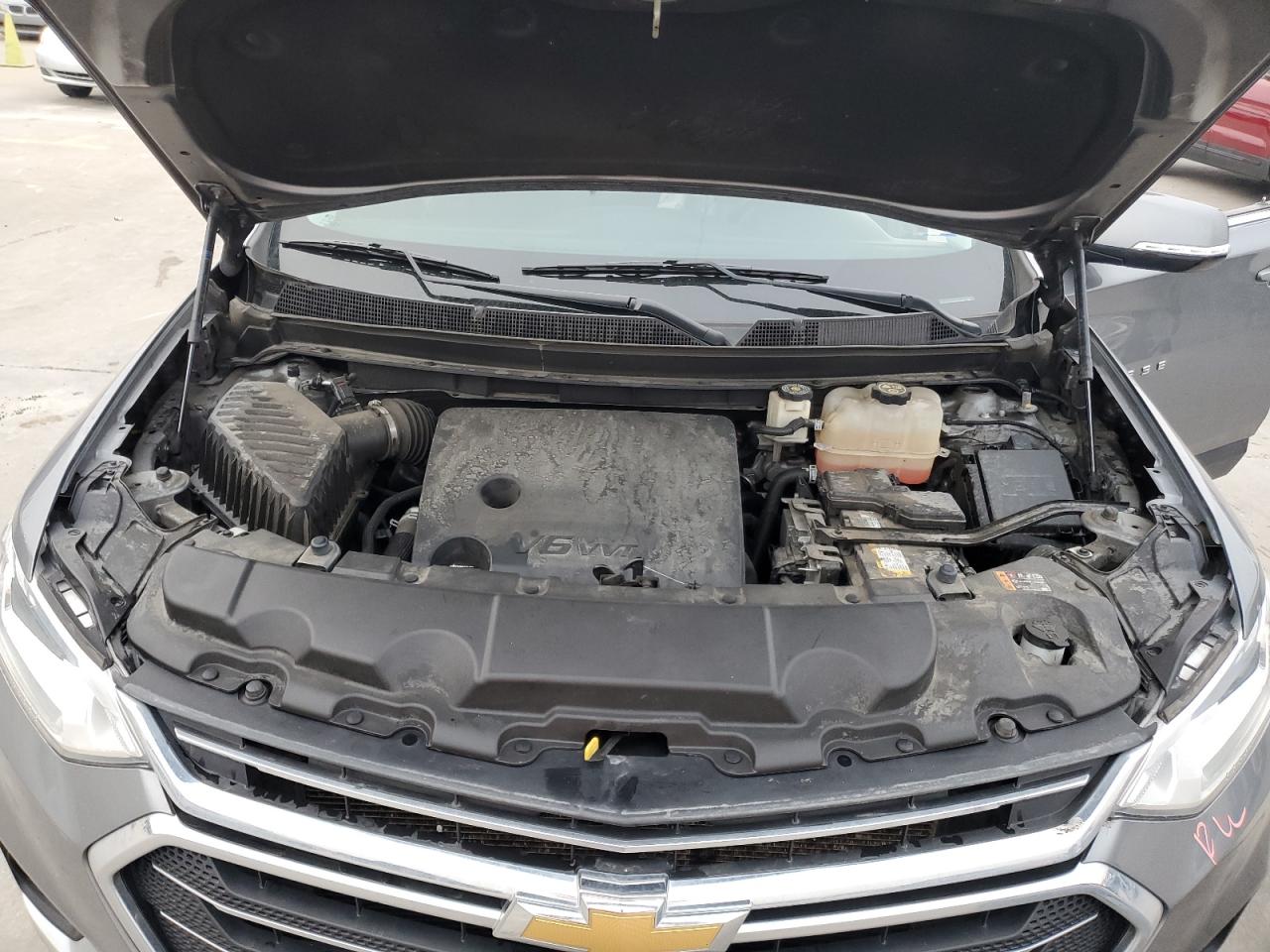 2020 Chevrolet Traverse - Image 14