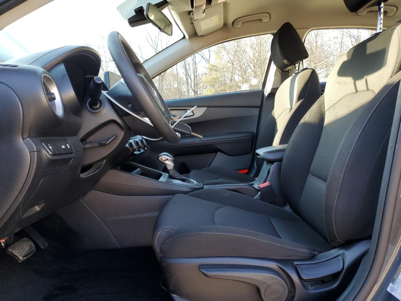2021 Kia Forte - Image 7