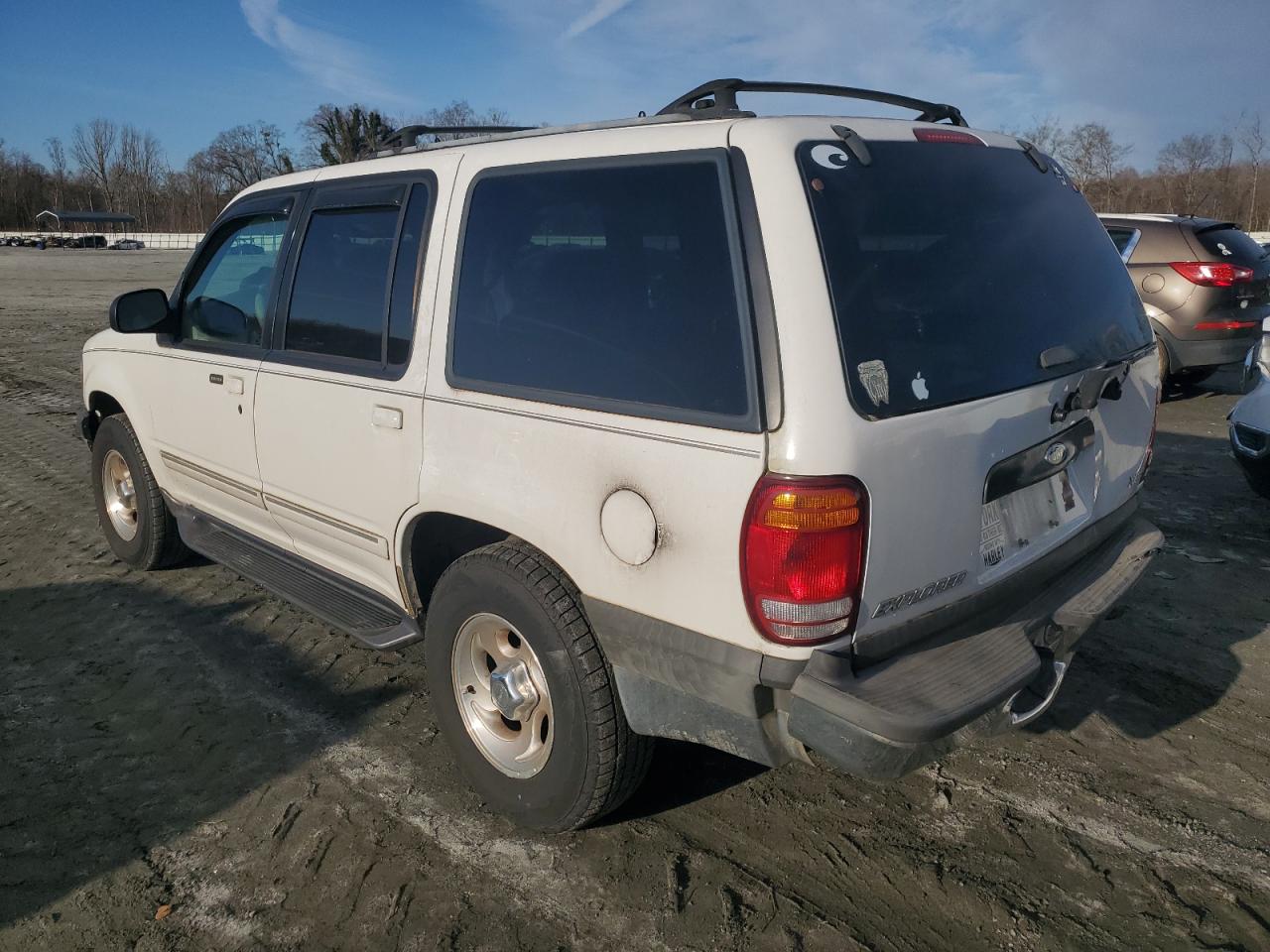 1999 Ford Explorer - Image 2