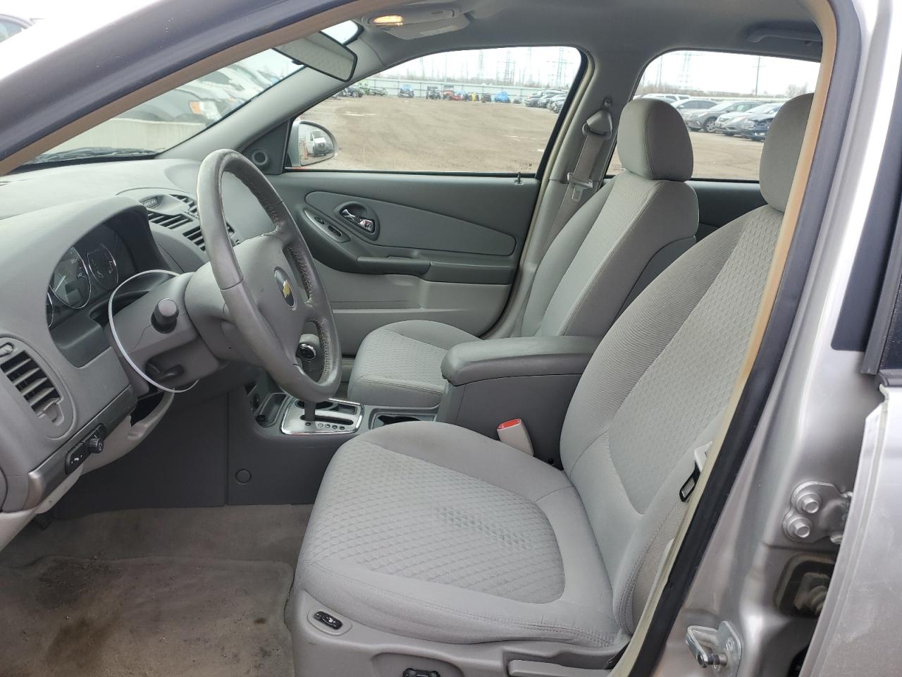 2006 Chevrolet Malibu - Image 7