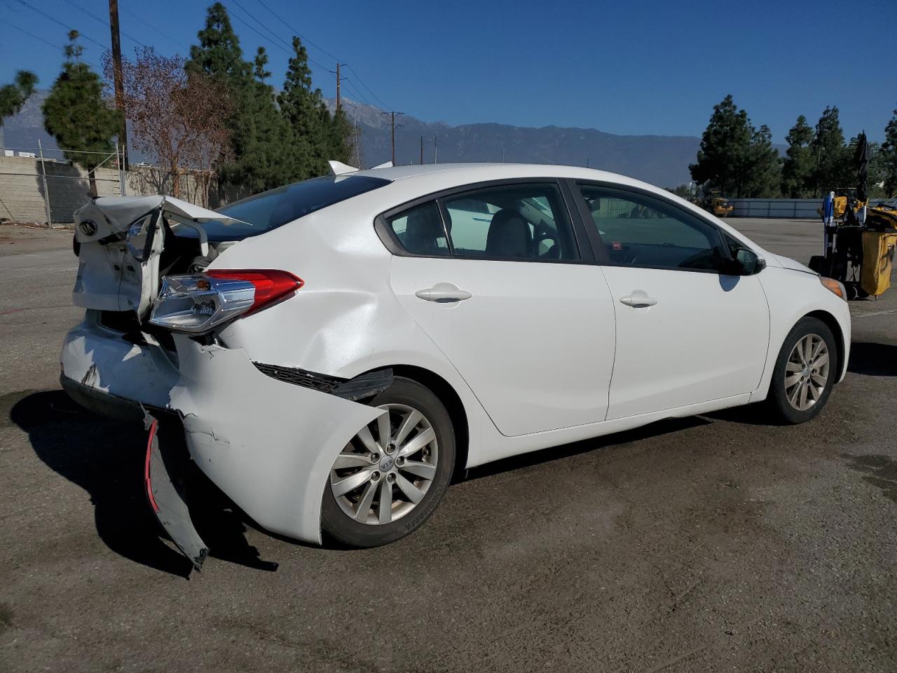 2016 Kia Forte - Image 3