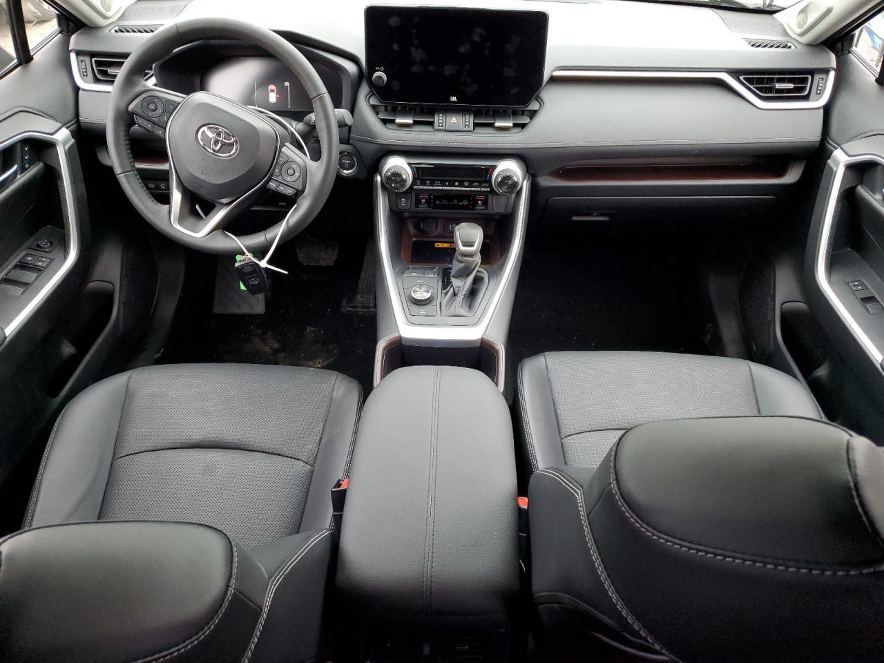 2023 Toyota RAV 4 - Image 8