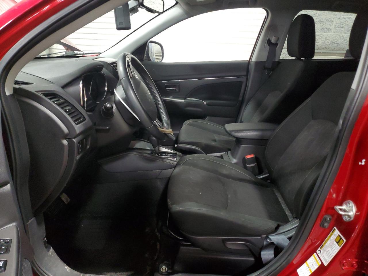 2021 Mitsubishi Outlander - Image 7