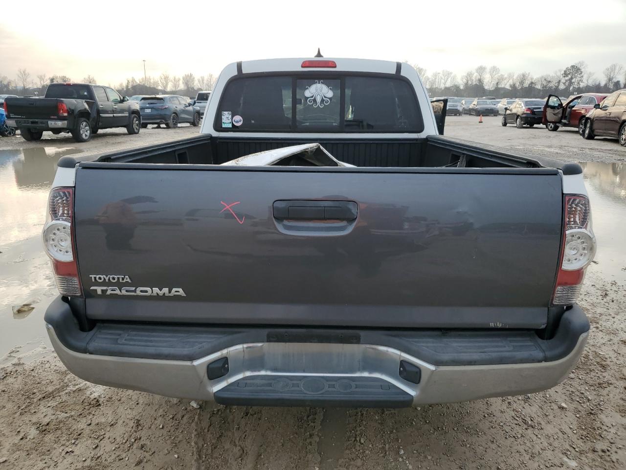 2012 Toyota Tacoma - Image 6
