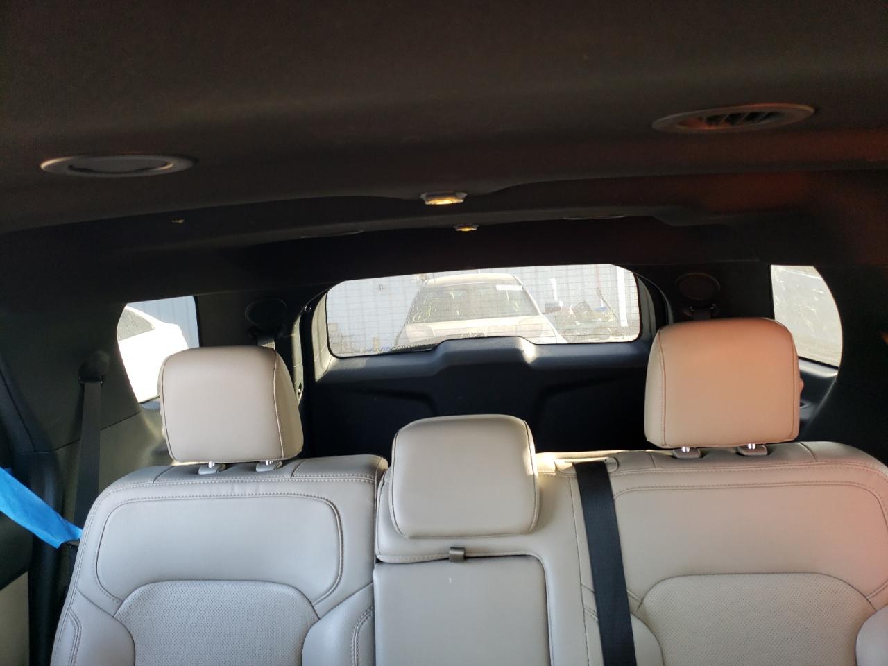 2019 Ford Explorer - Image 10