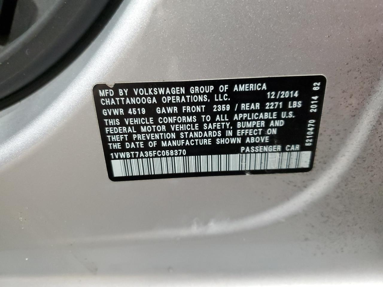 2015 Volkswagen Passat - Image 12