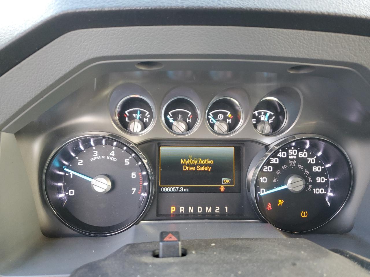 2015 Ford F350 - Image 9