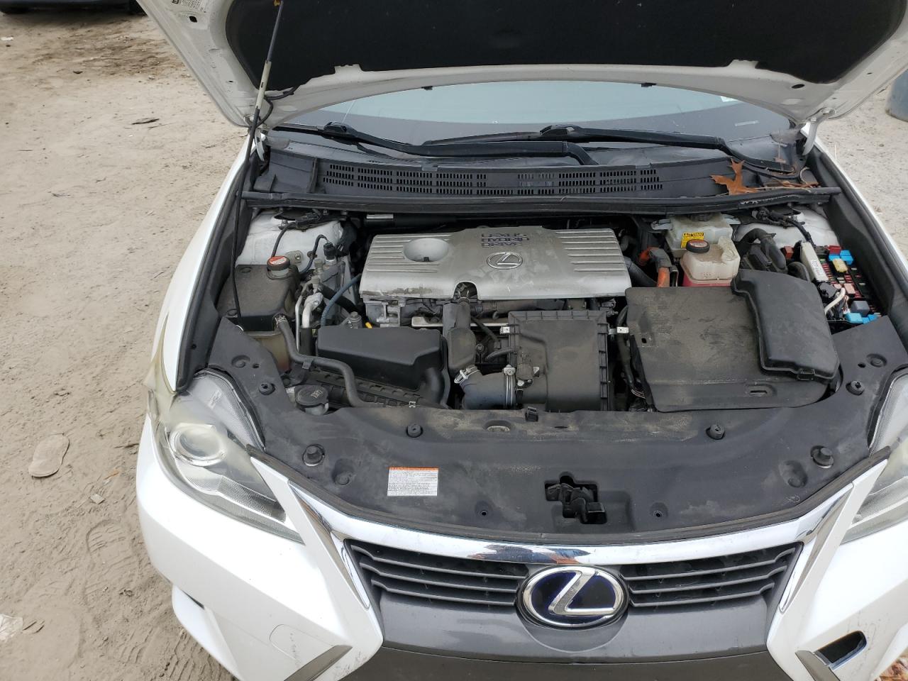 2015 Lexus CT - Image 11