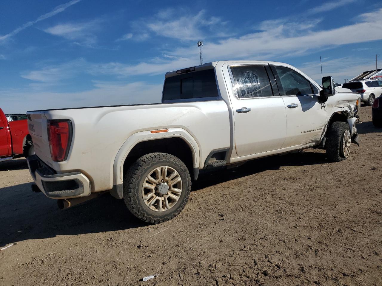 2022 GMC Sierra - Image 3