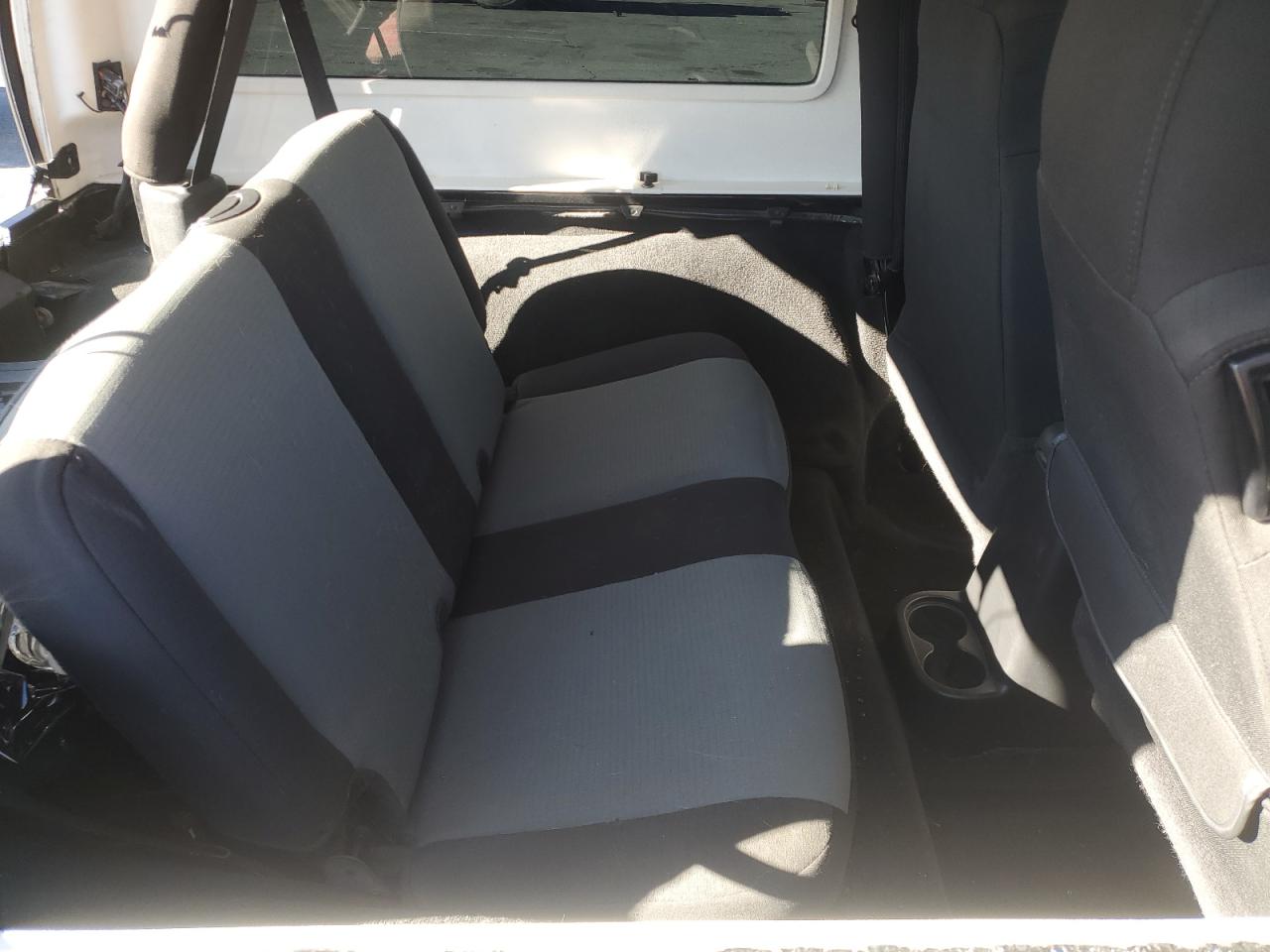 2005 Jeep Wrangler - Image 10