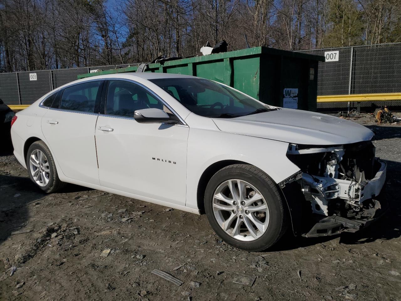 2017 Chevrolet Malibu - Image 4