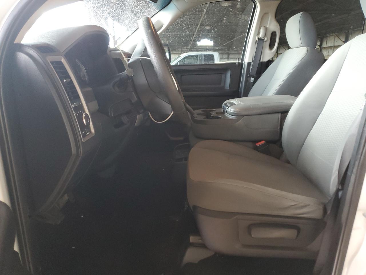 2015 RAM 1500 - Image 7