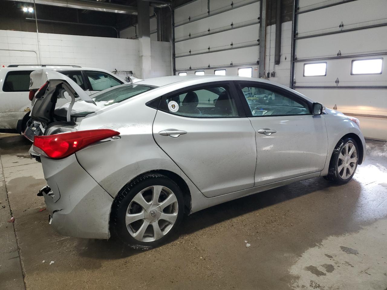 2012 Hyundai Elantra - Image 3