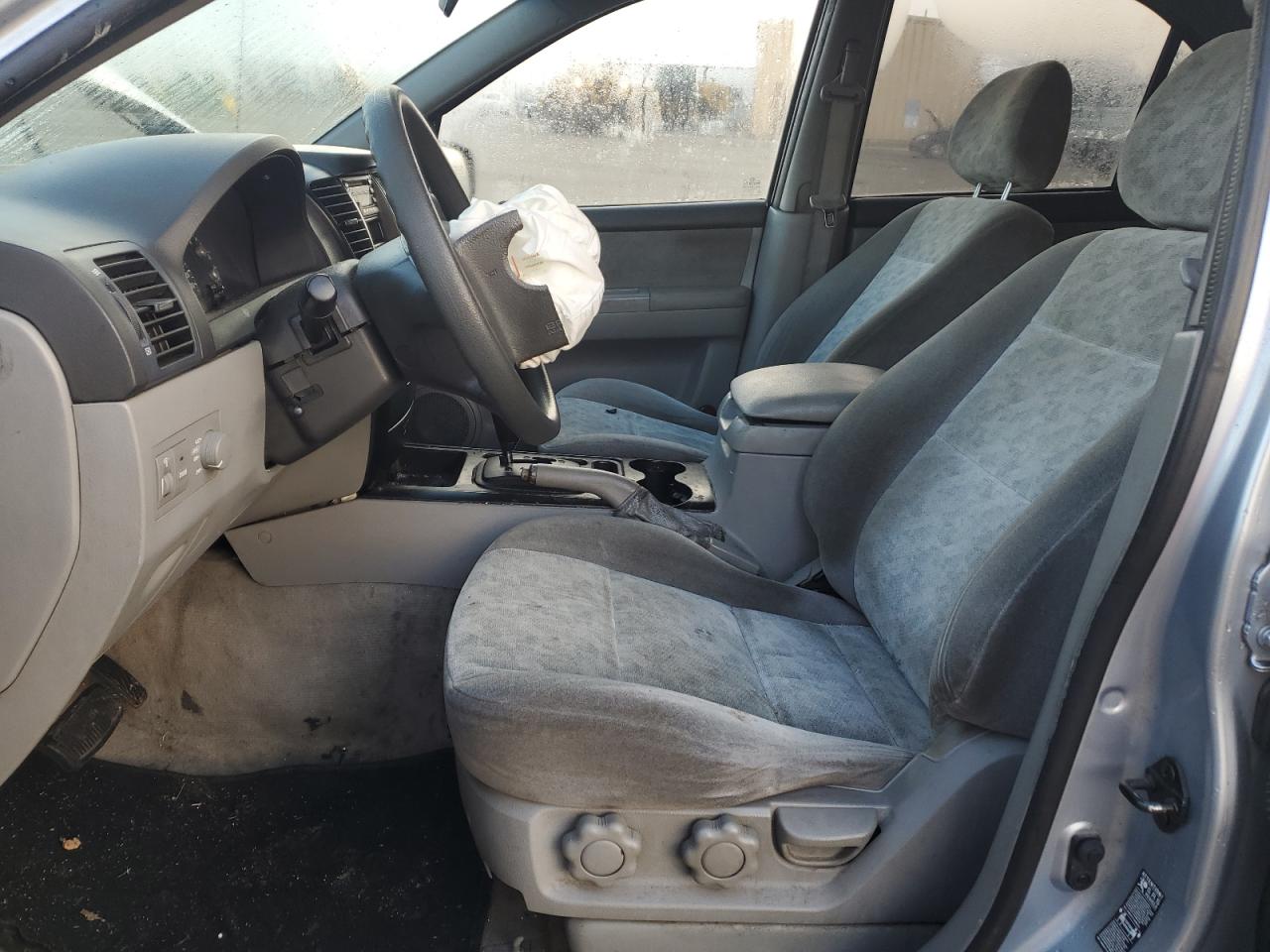 2005 Kia Sorento - Image 7