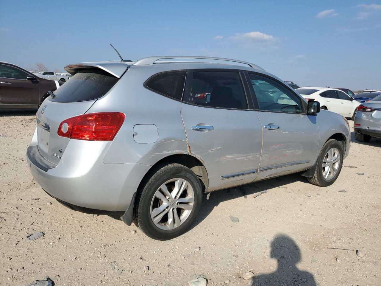 2012 Nissan Rogue - Image 3