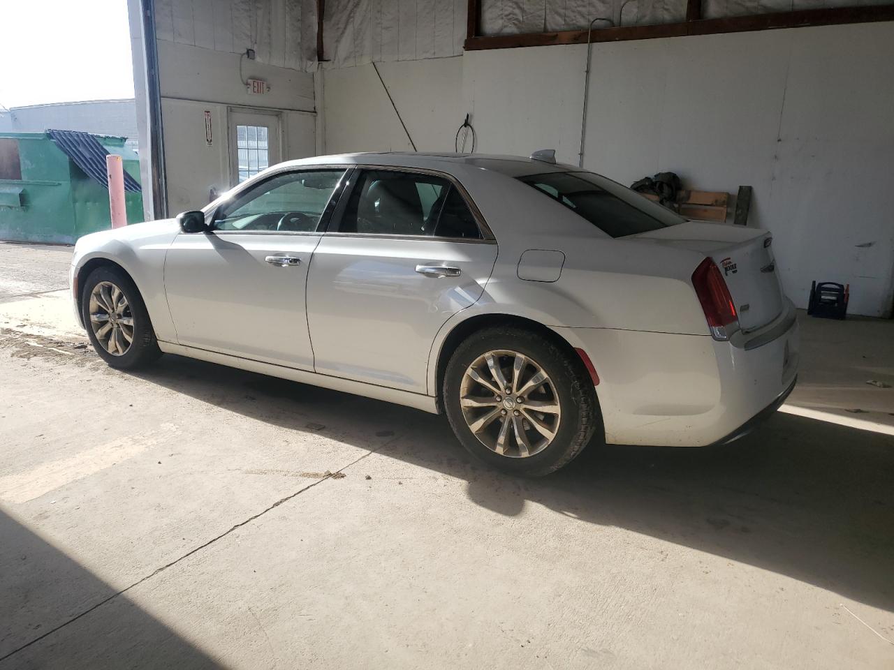 2015 Chrysler 300 - Image 2
