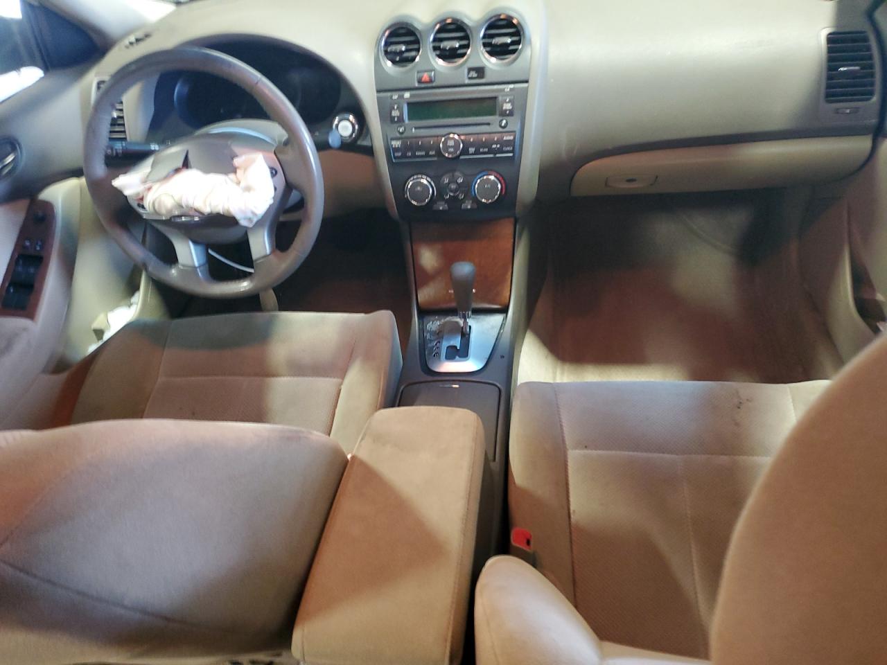 2009 Nissan Altima - Image 8