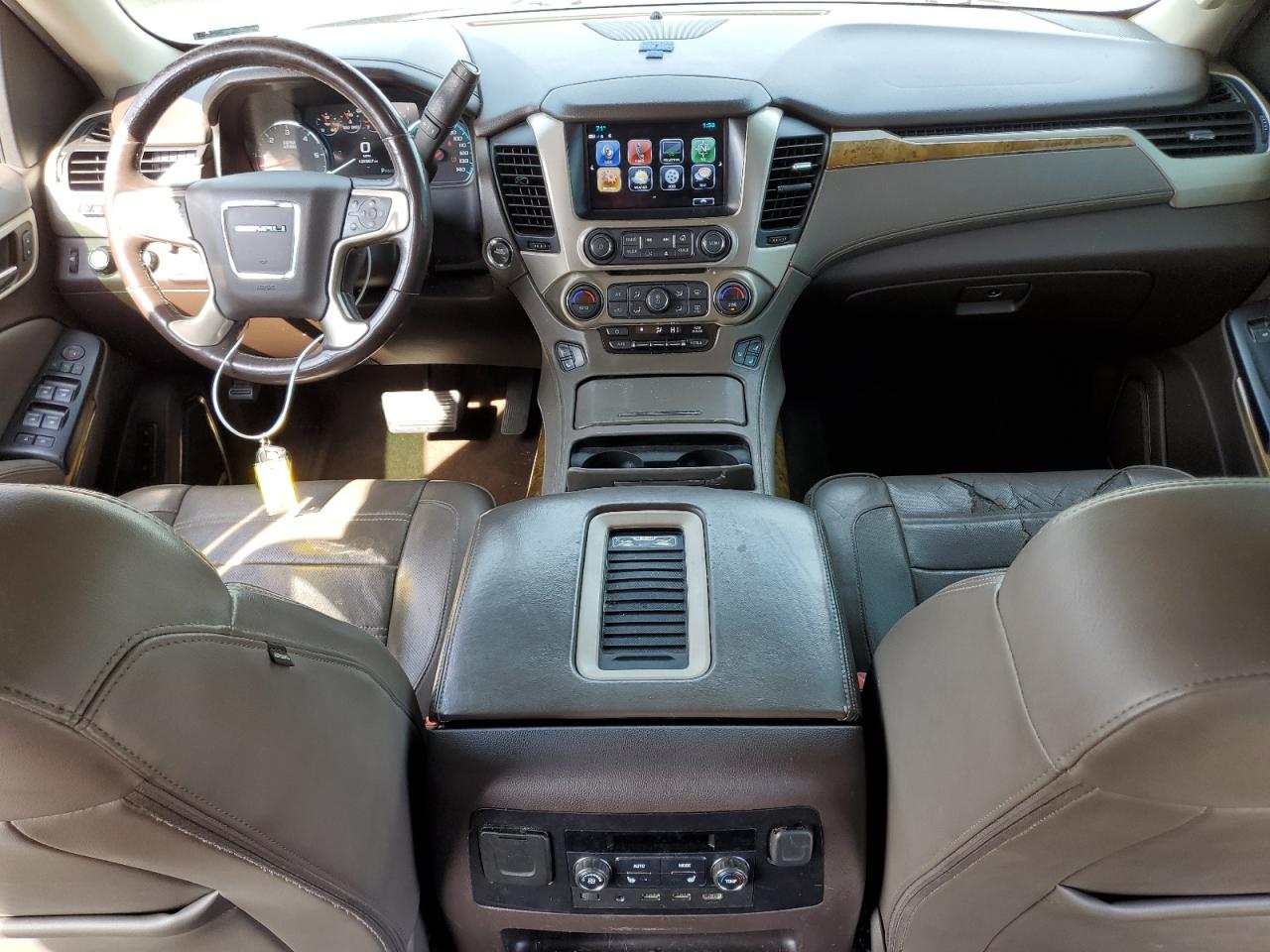 2017 GMC Yukon - Image 8