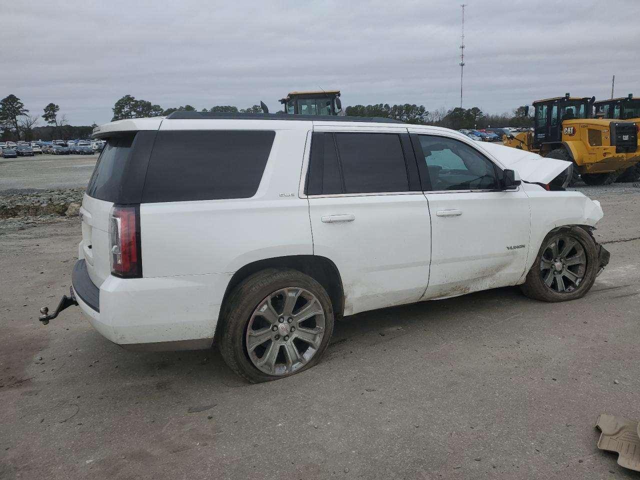 2016 GMC Yukon - Image 3