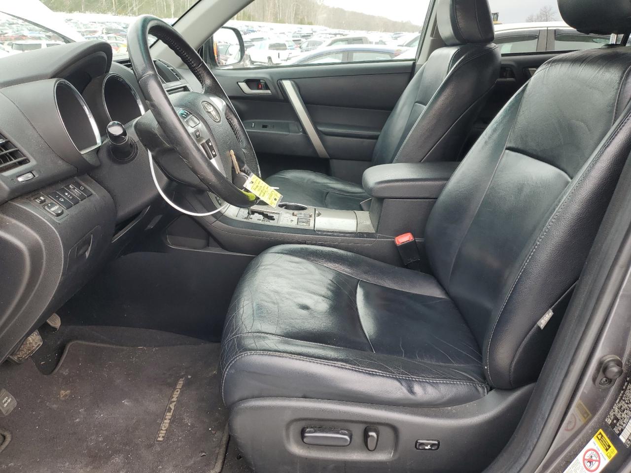 2012 Toyota Highlander - Image 7
