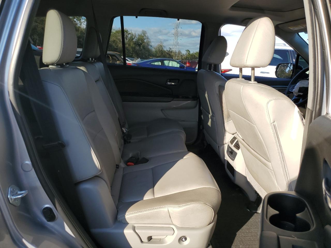 2021 Honda Pilot - Image 11