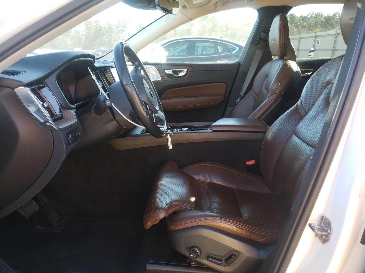 2019 Volvo XC60 - Image 7