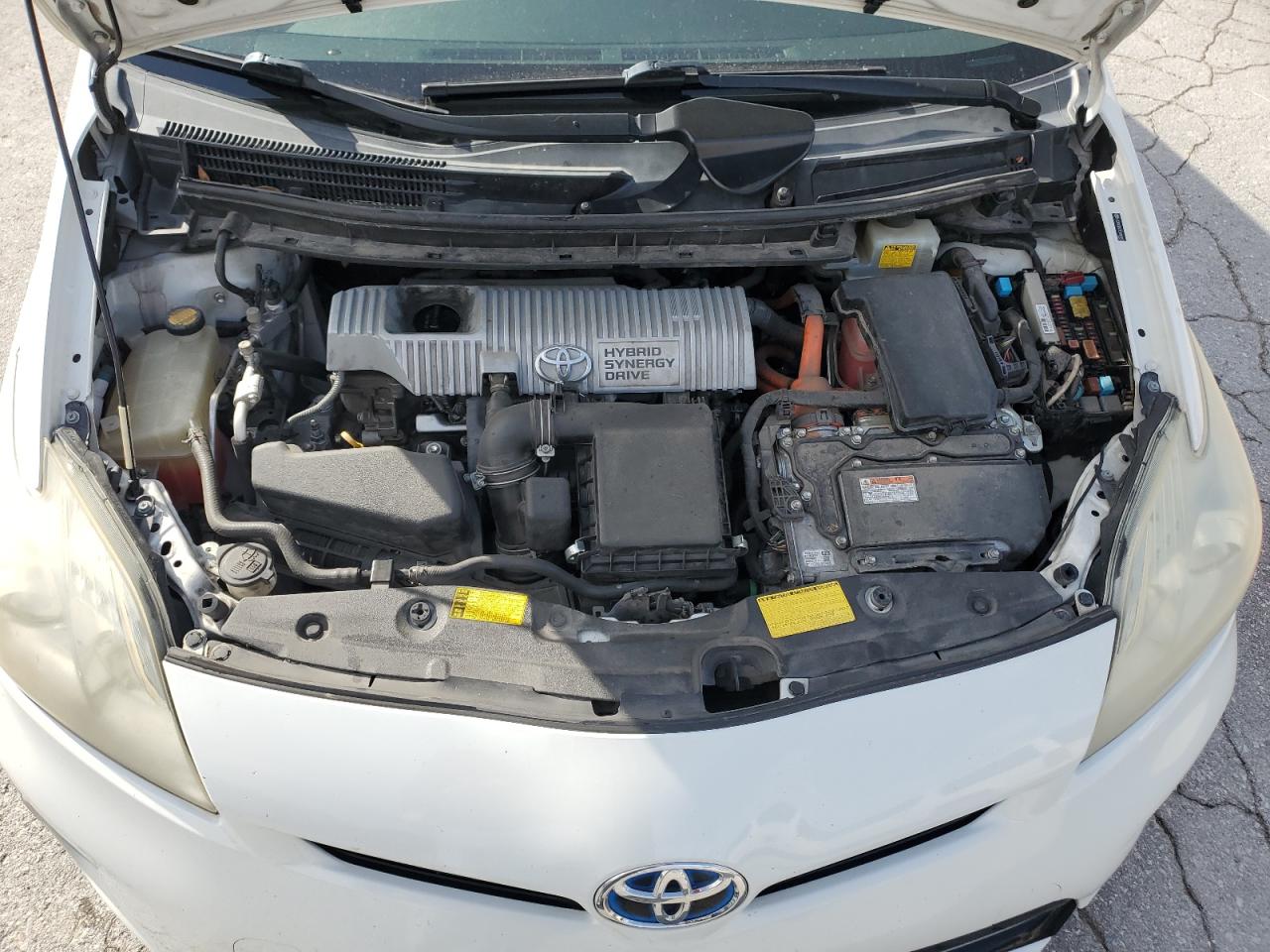2015 Toyota Prius - Image 11