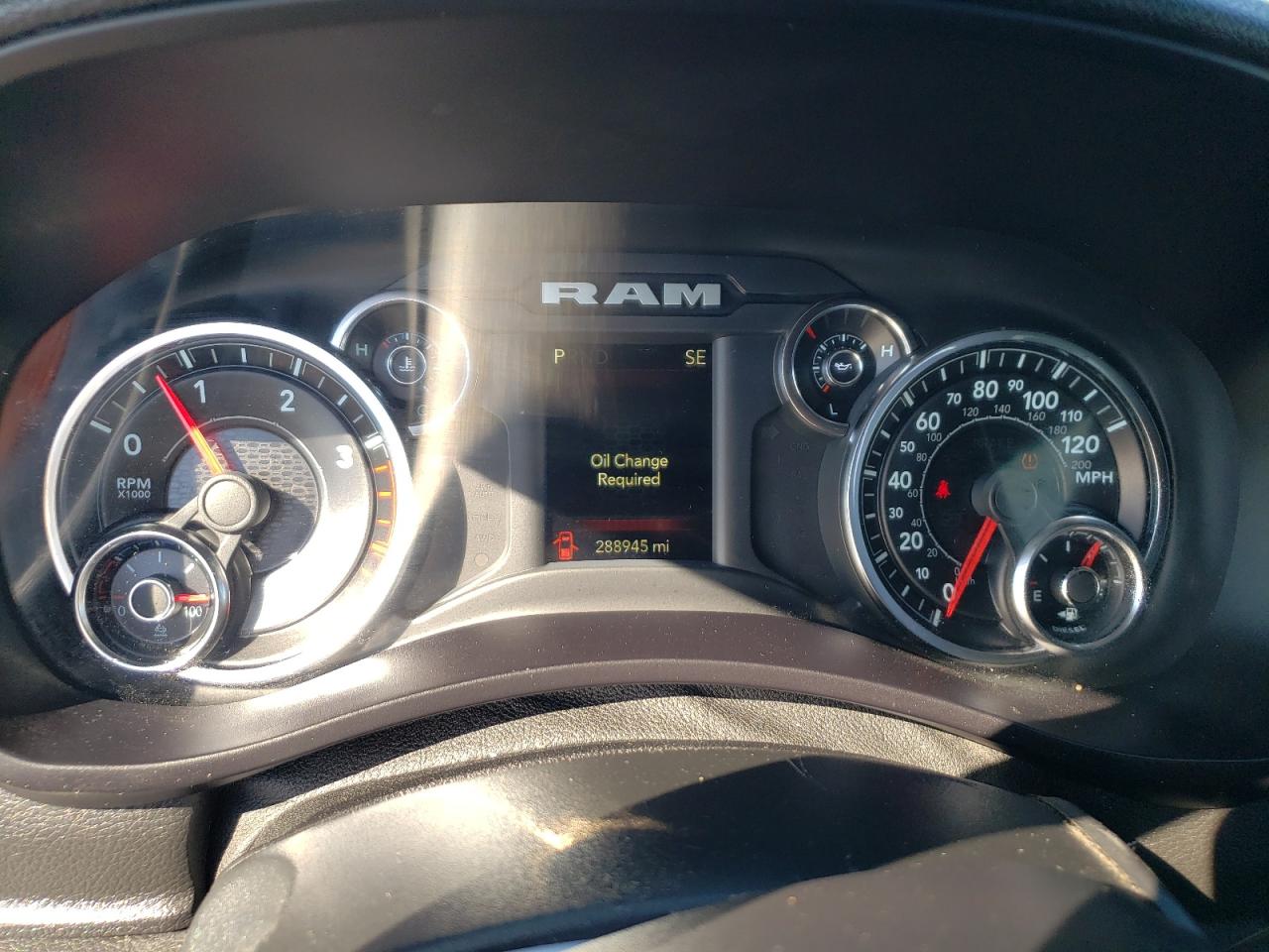 2021 RAM 2500 - Image 9