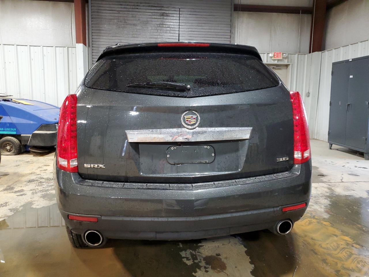 2015 Cadillac SRX - Image 6