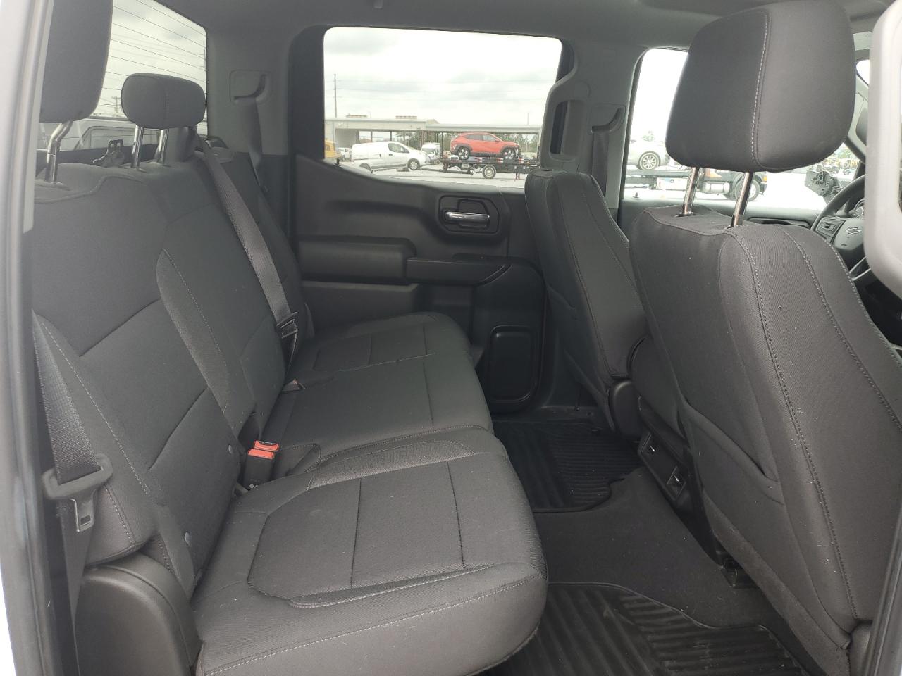 2022 Chevrolet Silverado - Image 10