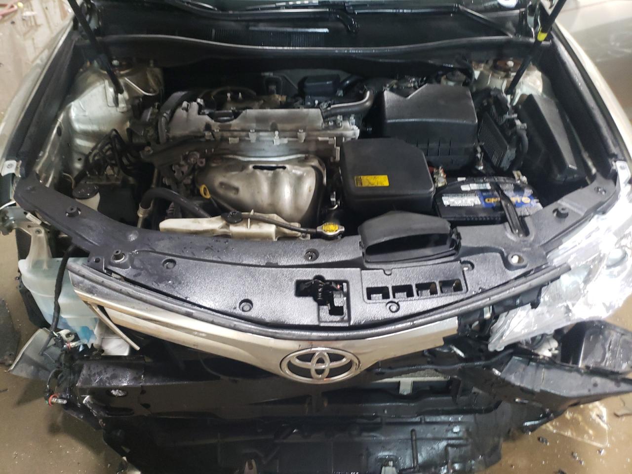 2014 Toyota Camry - Image 11