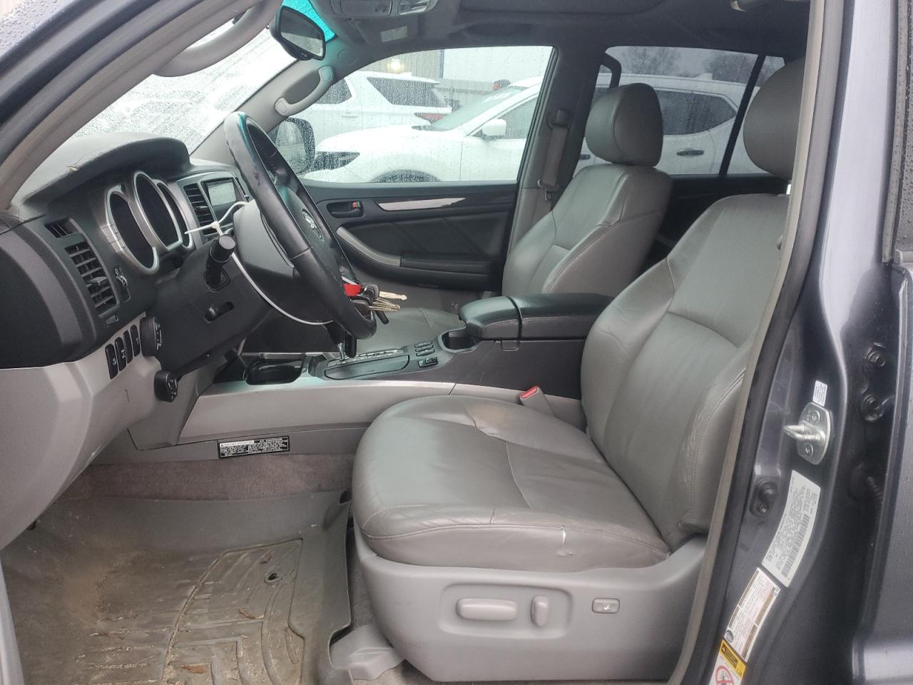 2005 Toyota 4Runner - Image 7