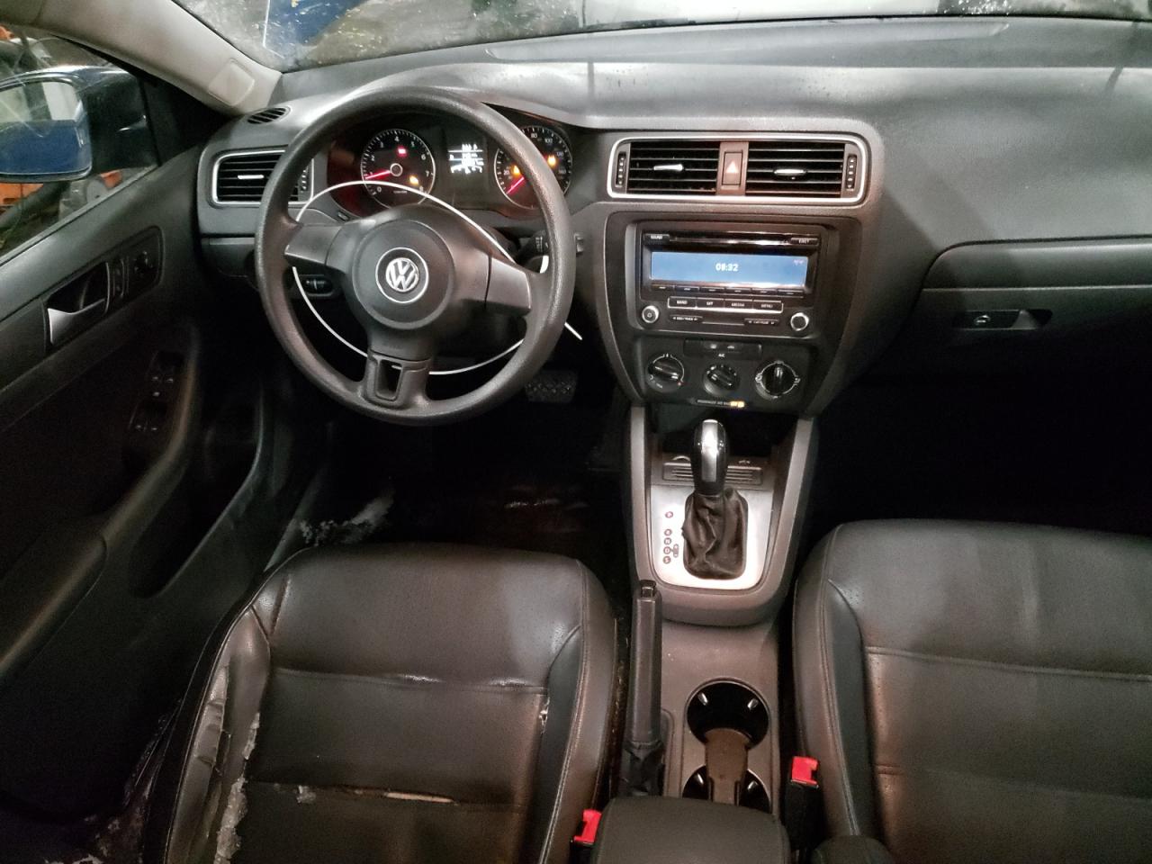 2014 Volkswagen Jetta - Image 8