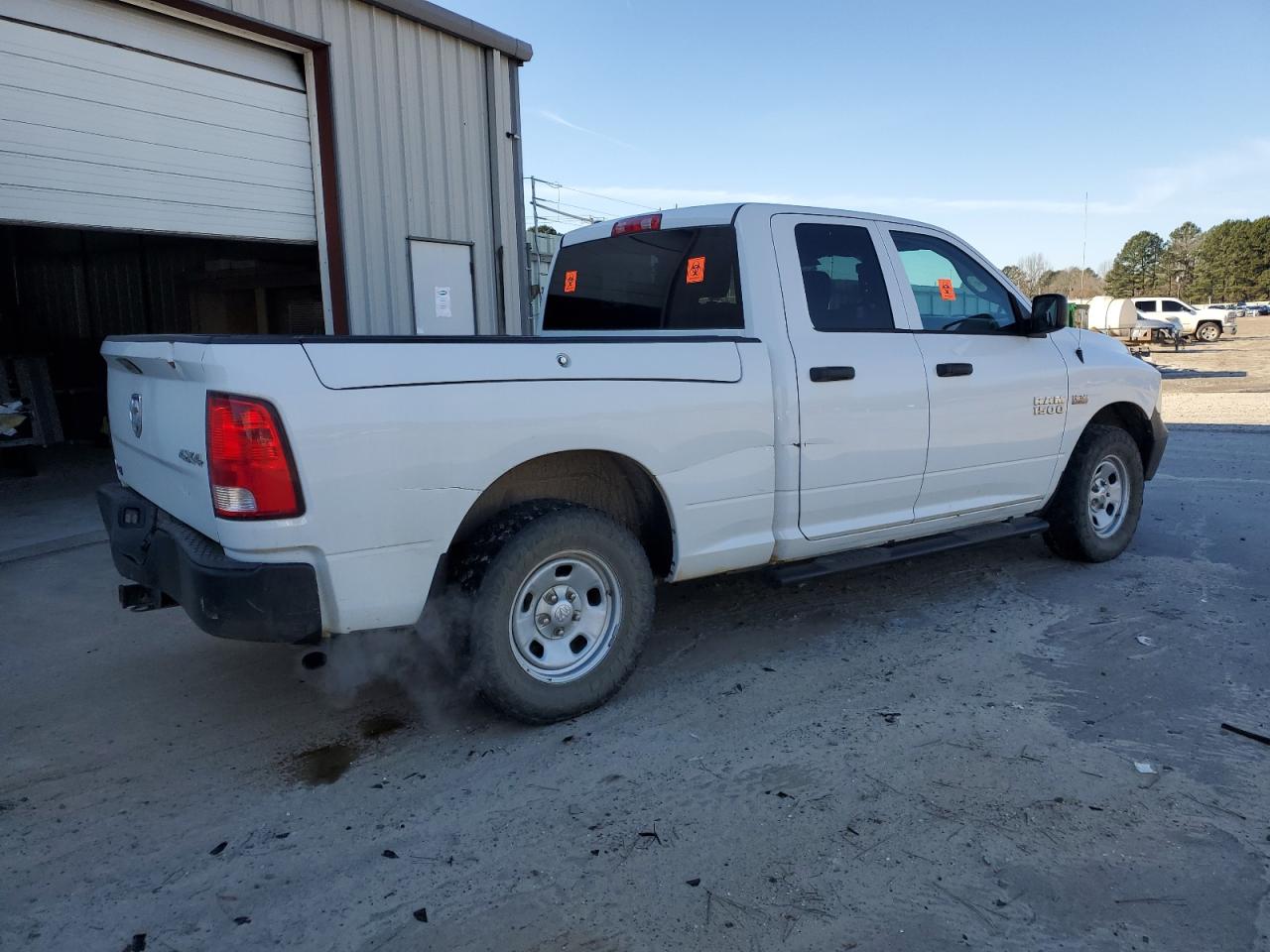 2015 RAM 1500 - Image 3